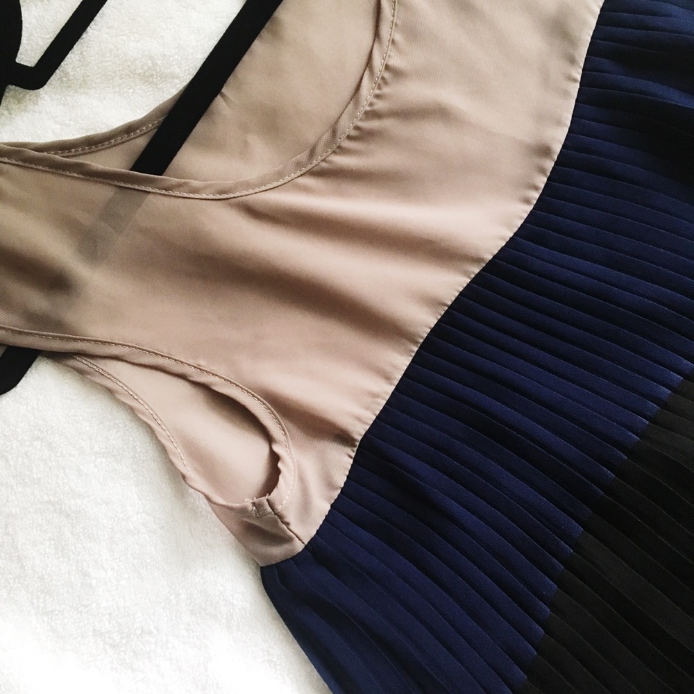 Tiered chiffon blouse 📘